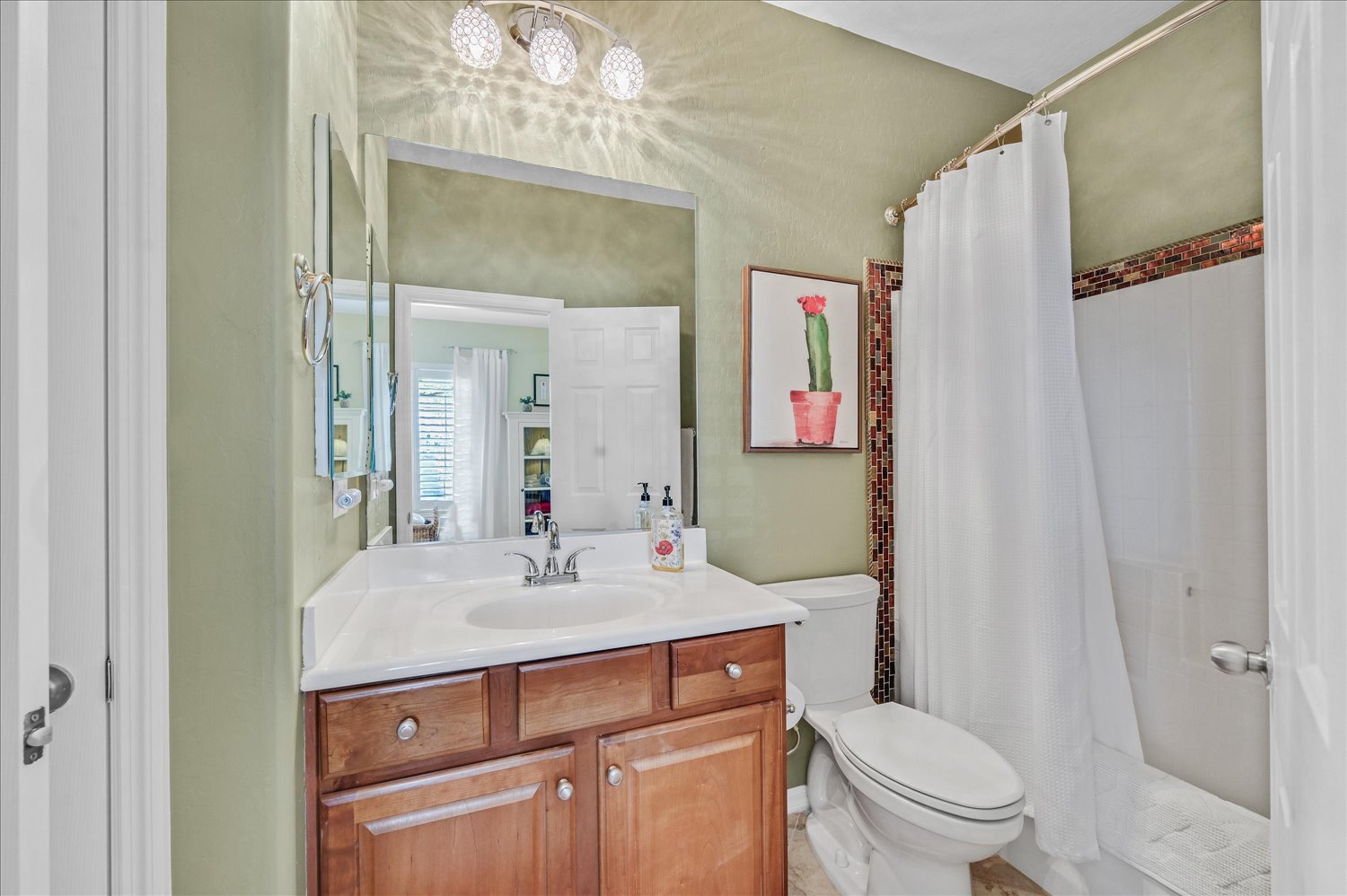 Courtyard lounge with pergola and outdoor seating